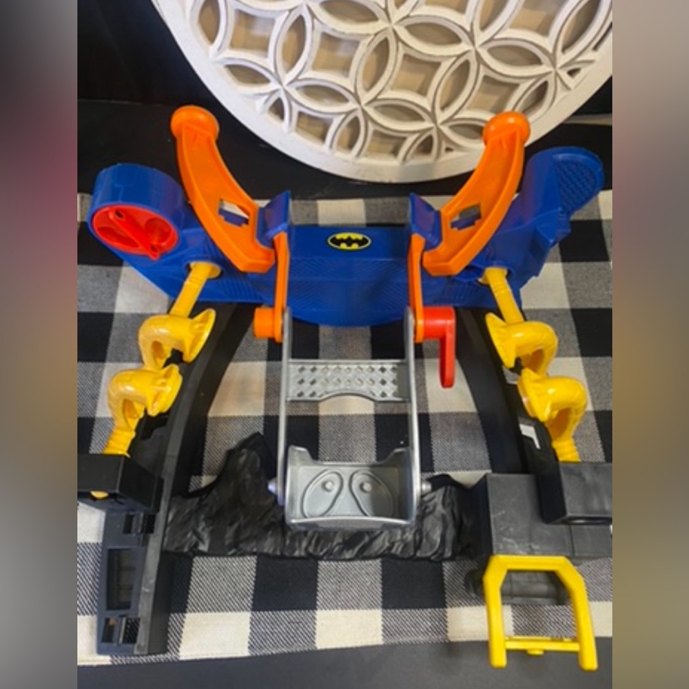 Fisher-Price Imaginext DC‎ Super Friends Batman Playset Robo Command Center